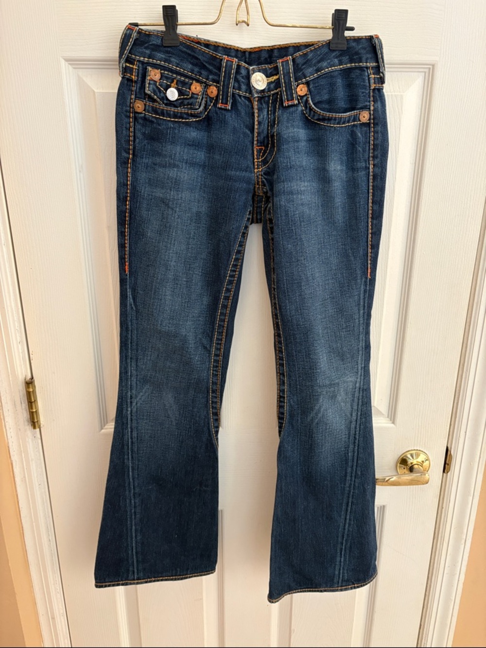True Religion size 26 Joey Big T EUC Indigo Flare Jeans with Contrast Stitching